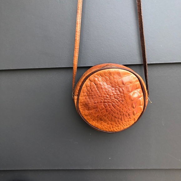 Vintage Handbags - The Trend Vintage Boho Purse - Circular - Leather- Mini Crossover